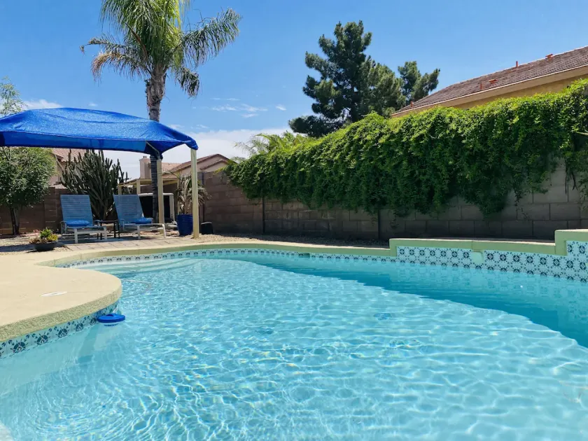 Beautiful, 3 bedroom , 2bath ,heated pool , pool table  - Image 1