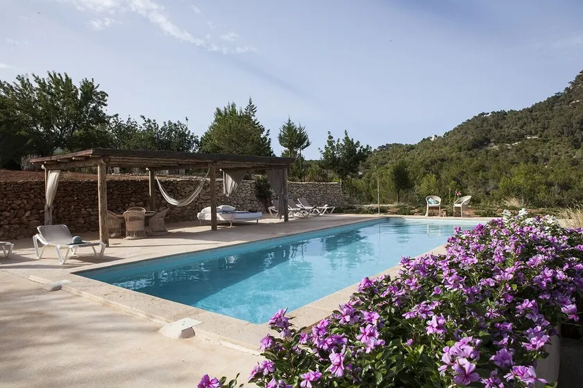 Hacienda Ses Caletes, Ibiza. Vista panoramica. A pochi minuti dalla spiaggia. - Image 1