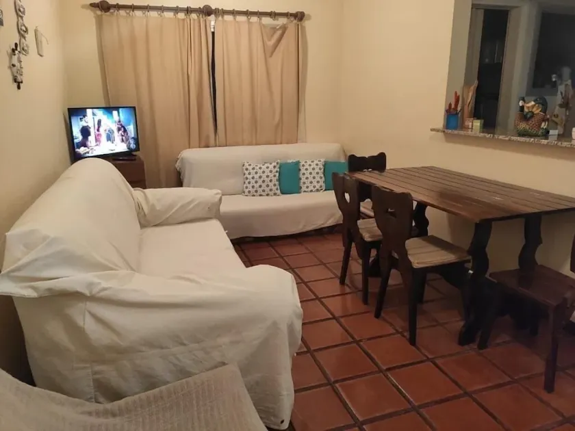 Charming, small apartment with spacious rooms. Ideal for enjoying with the family. - Image 1
