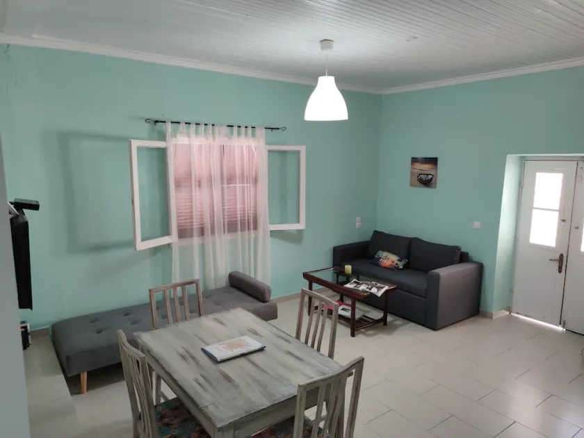 The Village Cottage (with private patio garden) Edit - Image 1