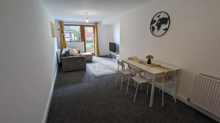 2-Bed Riverside Stay - Sleeps 6 & Pets Ok - Image 1