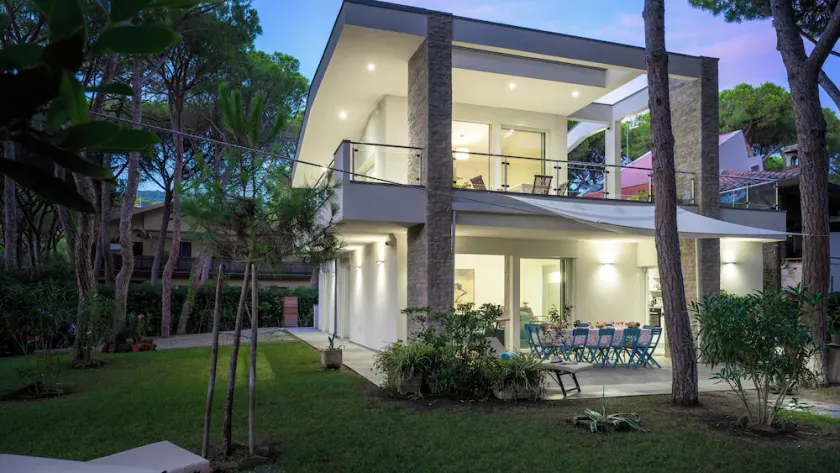 LA VILLA IN PINETA 10, Emma Villas - Image 1