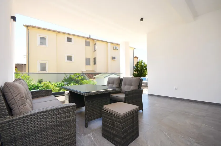 Apartments Villa Casia (33802-A1) - Srima (Vodice) - Image 1