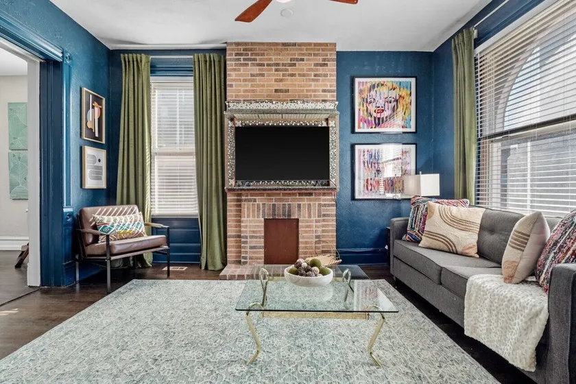 Historic Shaw Home • Sleeps 14 • Near Zoo & Arch - Image 1
