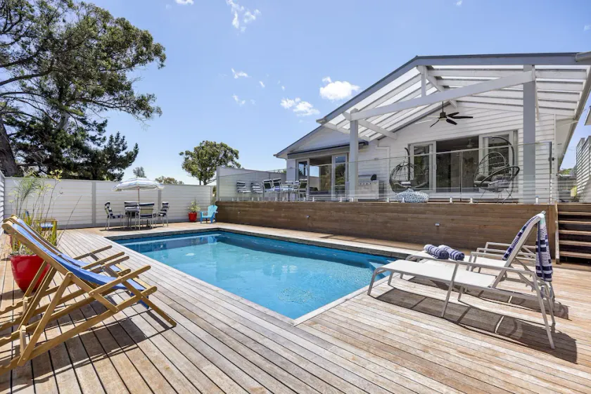 Poolside Sorrento Style - Image 1