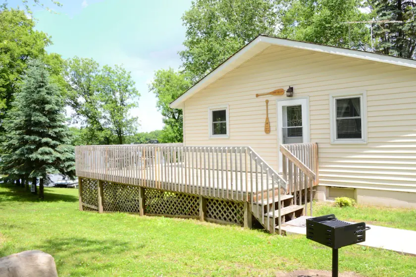 Pine Valley - 4 BR/2Bath Vacation Home w/ private beach, dock, & campfire area! - Image 1