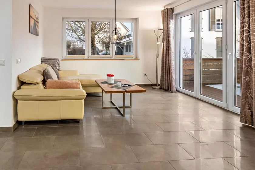 Apartment 'Gertrud' with Lake View, Balcony and Wi-Fi - Image 1