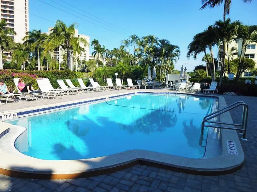 Marco Beach Club 2Bed / 2Bath - 300 Schritte zum privaten Eingang am Strand. - Image 1