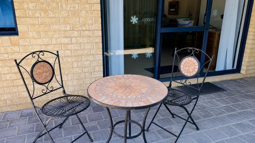 Beachside on Kent- This cute, but spacious little unit, central to all Busselton's famous attraction - Image 1