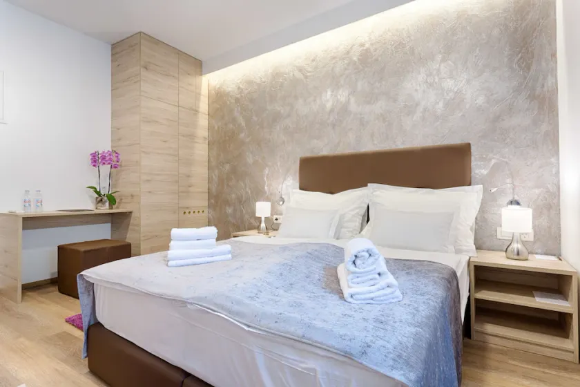 Central Pearl by Nono Ban Rooms - Image 1