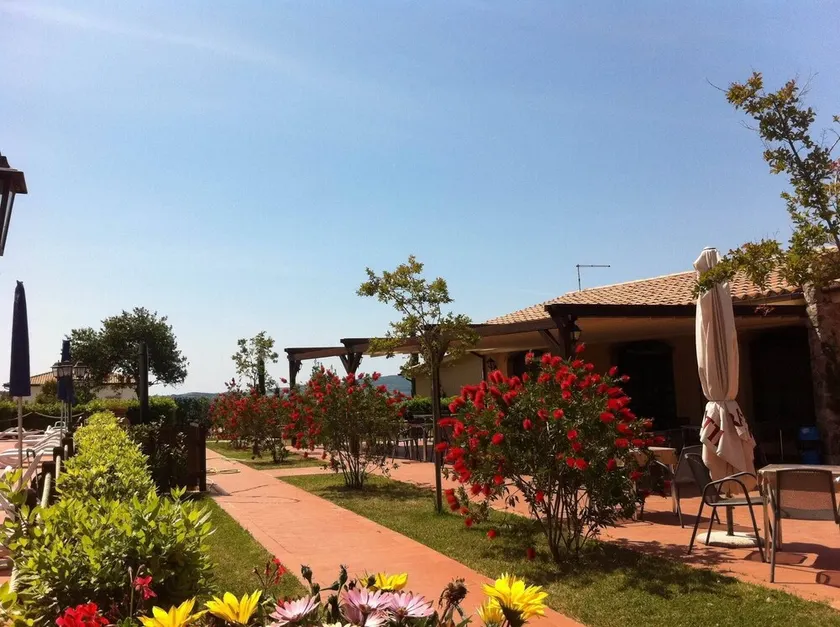 Fewo in Pomaia,familienfreundlich, Zwei Terrasse mit Blick,free Wi-fi,bis 6 Pers - Image 1