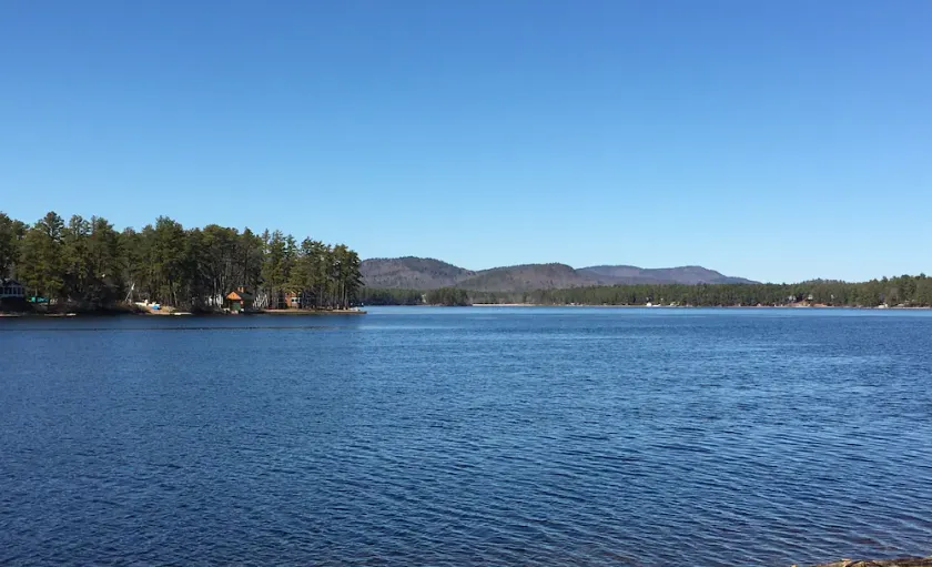 Ossipee Lake WATERFRONT Cottage - Privatstrand / Dock, schöne Aussicht auf die Berge! - Image 1
