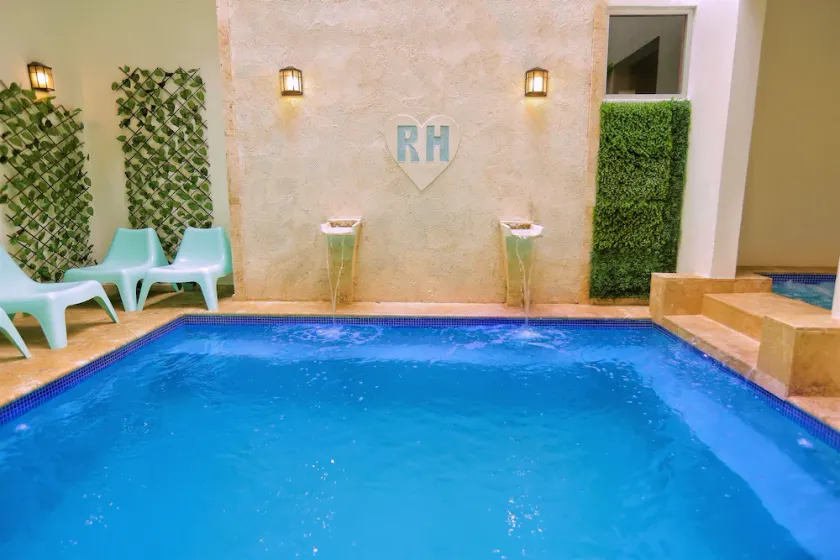 Studio apartment for rent in Zona Colonial RIG Puerto Malecon (junior suite] - Image 1