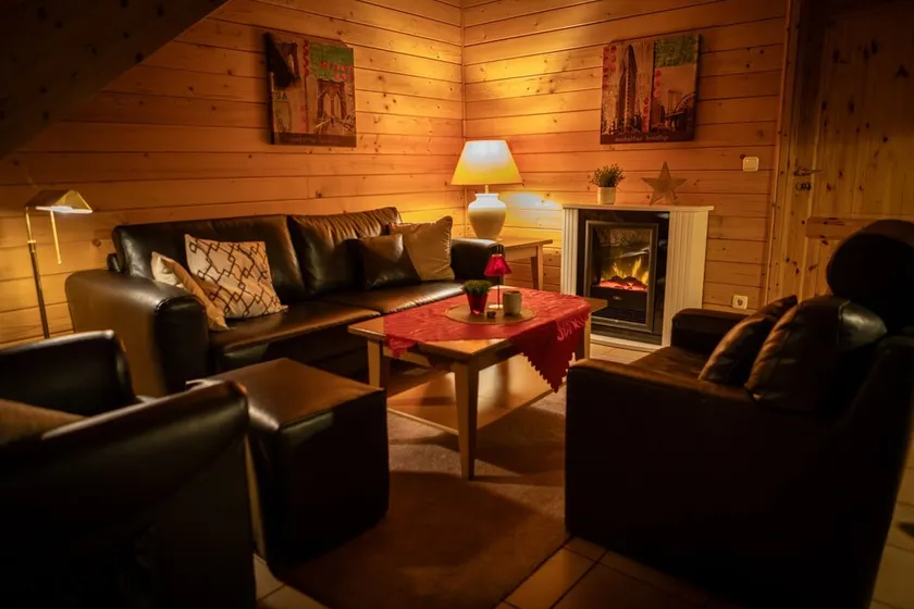 Apartment 'Ferienhaus Abendrot' with Private Terrace and Wi-Fi - Image 1