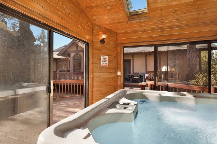Four Happy Bears Group Resort Estate by Big Bear Vacations - Image 1