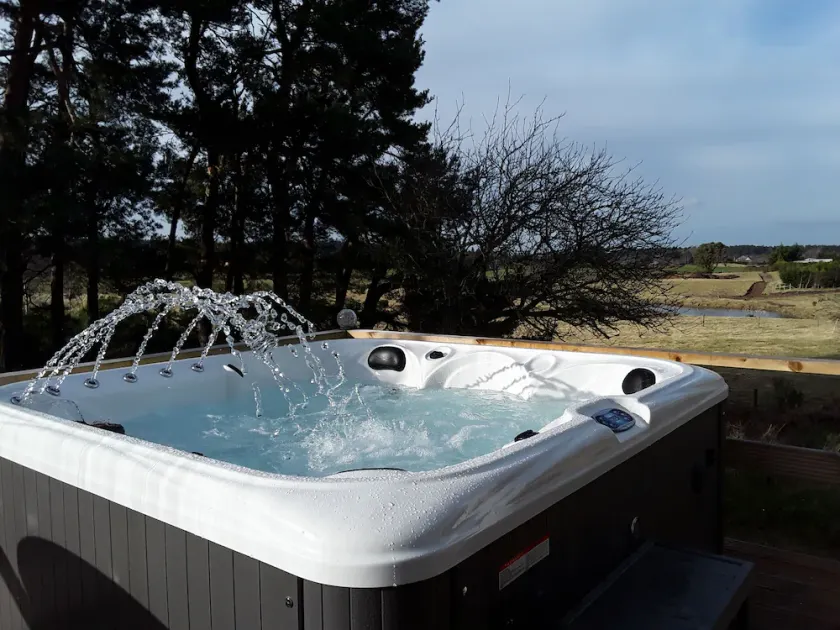Peaceful, relaxing  lodge for 2 set in countryside - Image 1