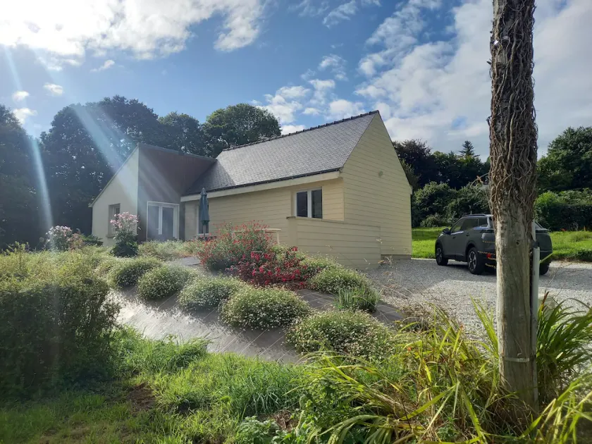 House on the green lane - Image 1