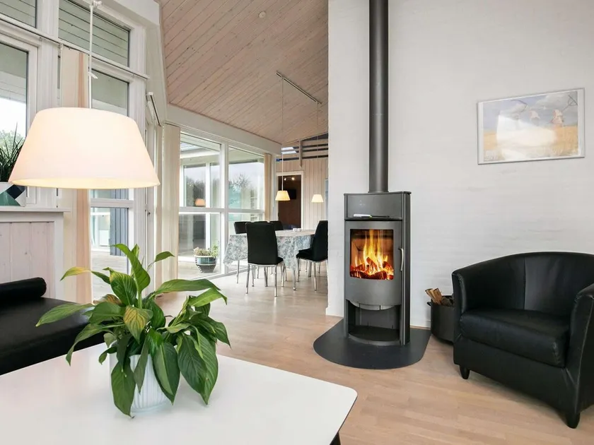 Holiday Home in Ã…lbÃ¦k - Image 1