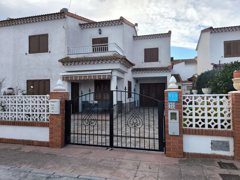 EL LAUREL LOS VELEZ HOUSE - Image 1