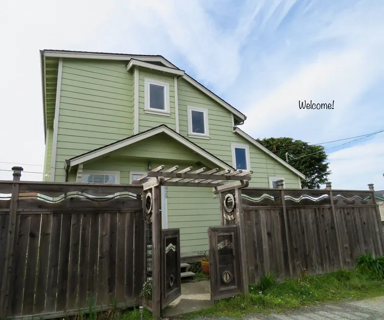 Enjoy Fresh Ocean Breezes, No Crowds In Small Community Setting - Image 1