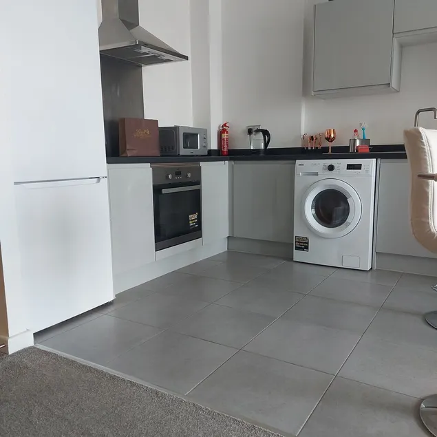 Ensuite Double Bedroom (live in landlord) - Image 1