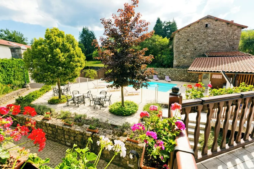 Hôtel Restaurant Au Pont de Raffiny - Image 1