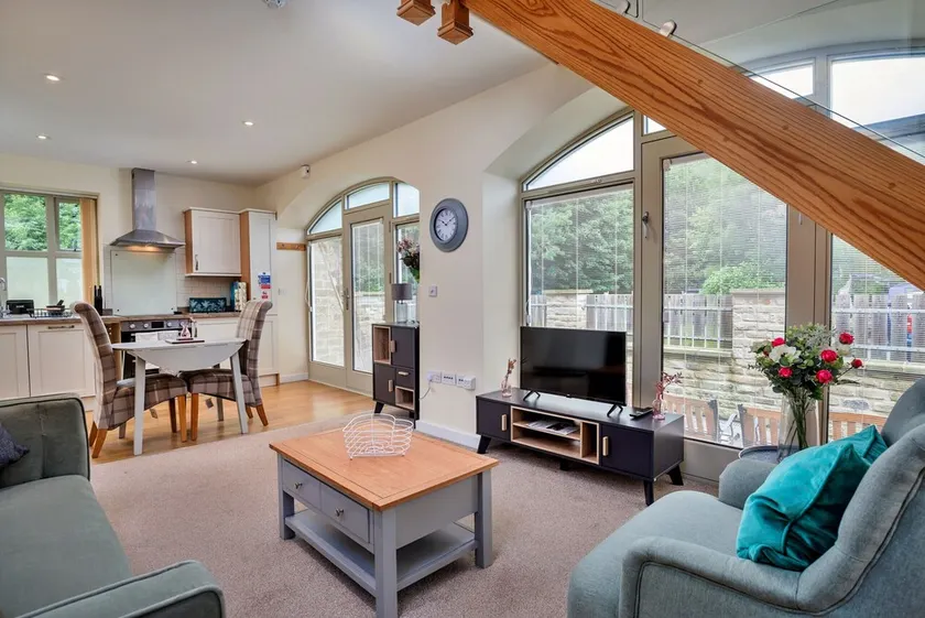 Finest Retreats - Victory Mill - Apartment Five - Image 1