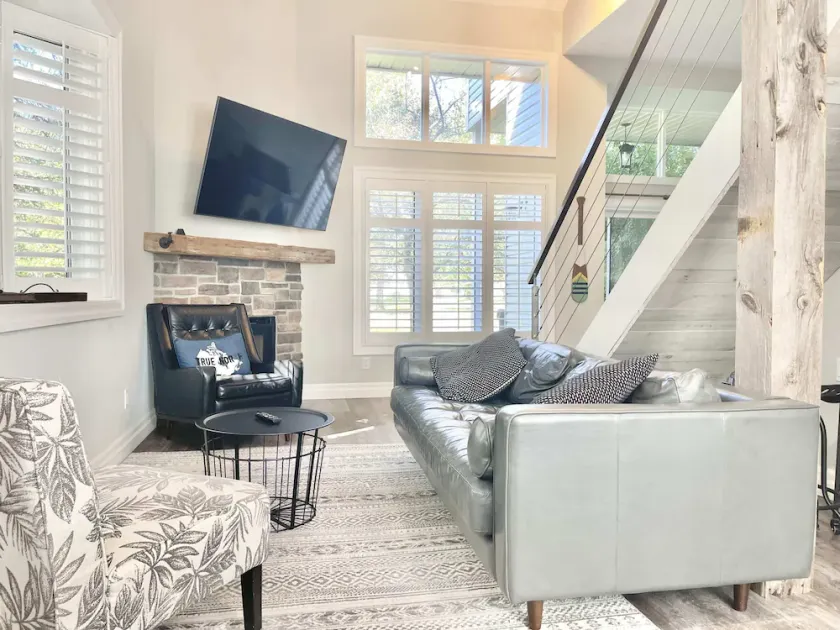The Family Escape Townhome - Image 1