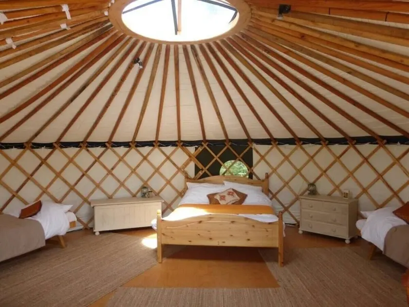 Yurta familiar lujosa - Image 1