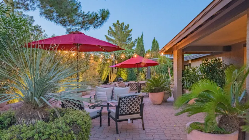 Scottsdale Gem wPool in Private and Serene Yard - Image 1
