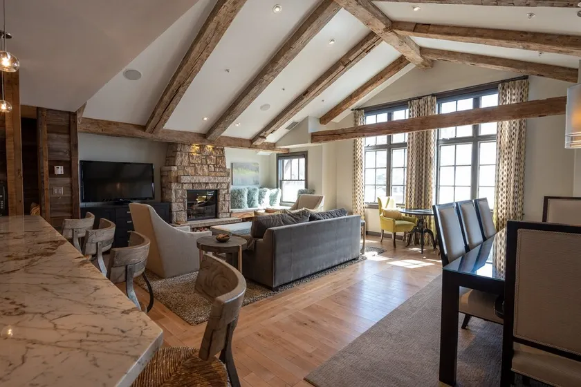 Three Bedroom Mountain Chic 6th Floor Penthouse with Amazing View - No Cleaning Fee! by RedAwning - Image 1