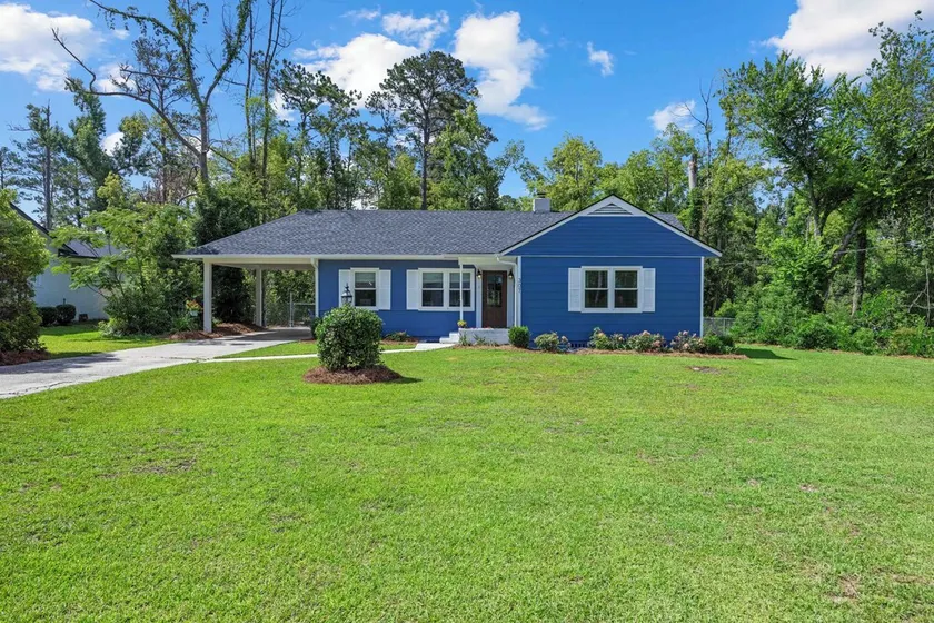 Pet friendly charming craftsmen w/ fenced yard & firepit. Near SGMC & VSU & Eats - Image 1