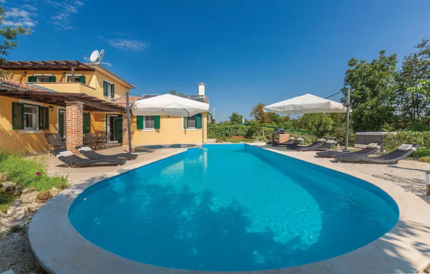 Nice Home In Rezanci With Wifi - Image 1