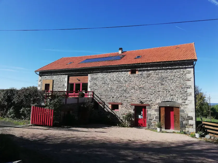 La Picote, large gite for 15 people in a quiet, green setting - Image 1