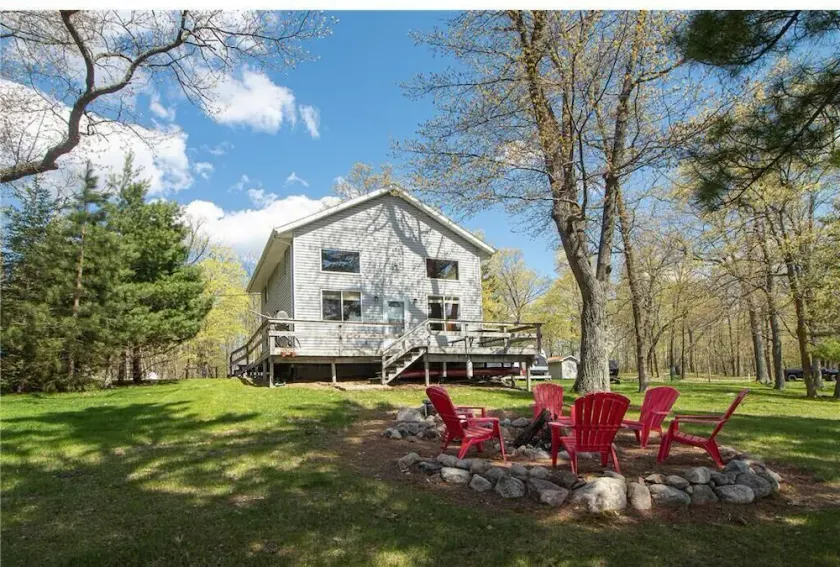 Private cabin on beautiful Long Lake- close to Walker and Longvile - Image 1
