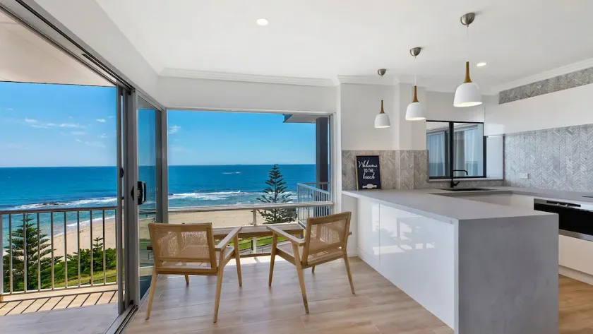 Dolphin Court 4 - Image 1