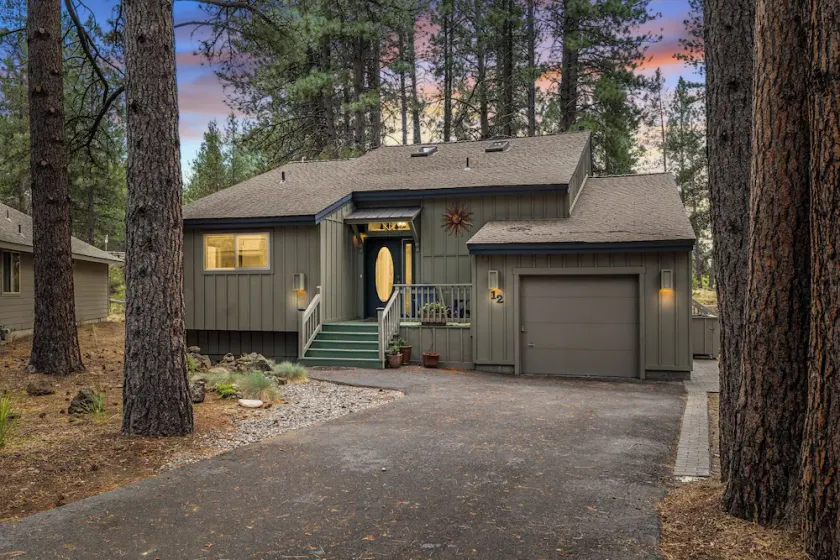 New! Hot Tub ~ Heart of Sunriver ~  Fireplace ~ Updated Home ~ SHARC passes! - Image 1