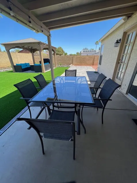 Beautiful remodeled home to enjoy your stay. - Image 1
