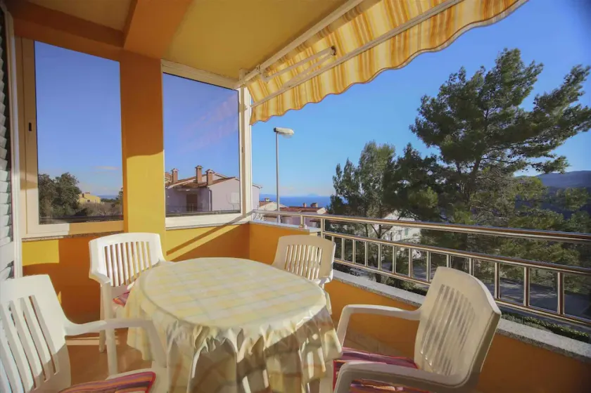 Appartement de vacances avec joli balcon, climatisation et place de parking - Image 1
