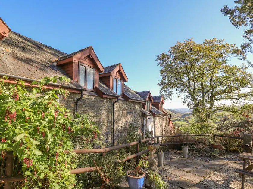 Oak Cottage - Image 1