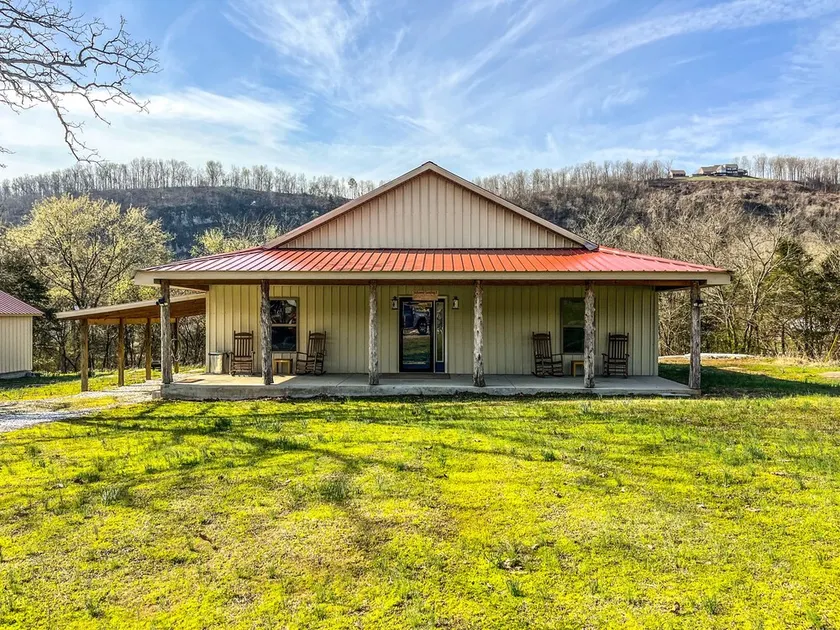 New Cabin just minutes from Sylamore Creek and close to town! - Image 1