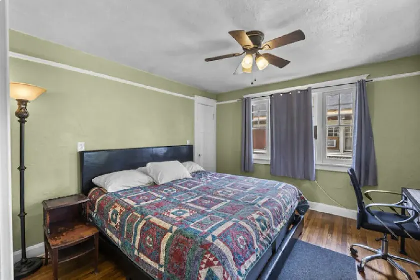 AV   Bungalows    #8 - Image 1