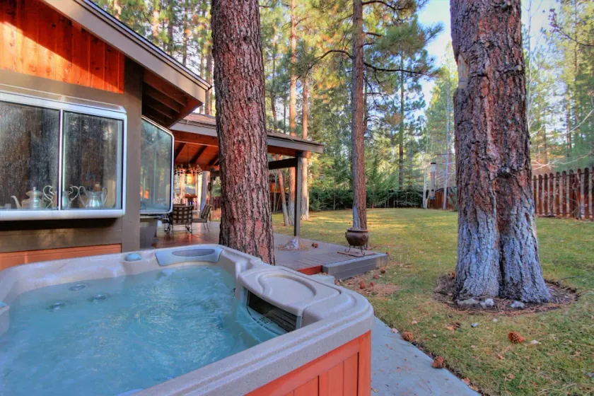 Running Bear: Gå til Snow Summit! Poolbord! Luksus! Great Backyard! Boblebad! Master Suite! - Image 1