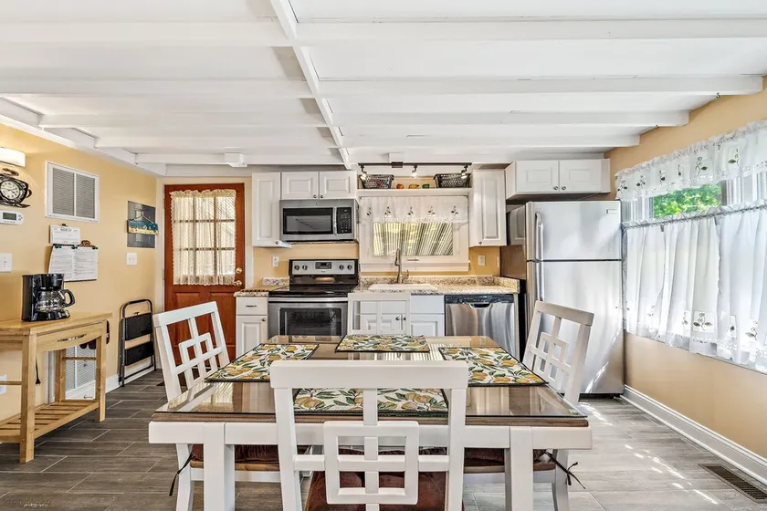 Sea Turtle Cottage-1 bedroom, 1 bath, sleeps 2-4 - Image 1