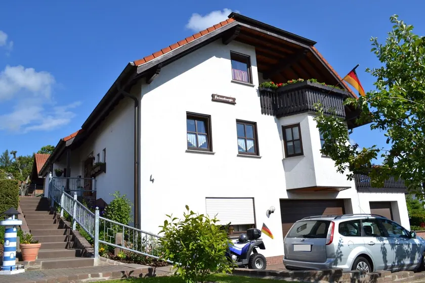 Cozy apartments with balcony 2-4 persons South facing family-friendly - Image 1
