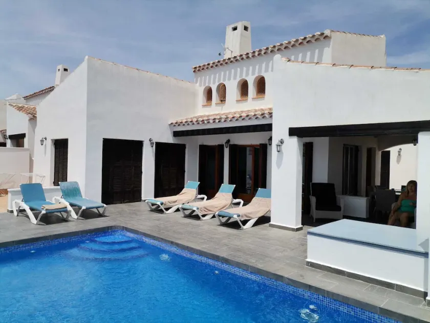 Beautiful Villa Blenda with Private Pool,wifi and Full Sky Package! - Image 1