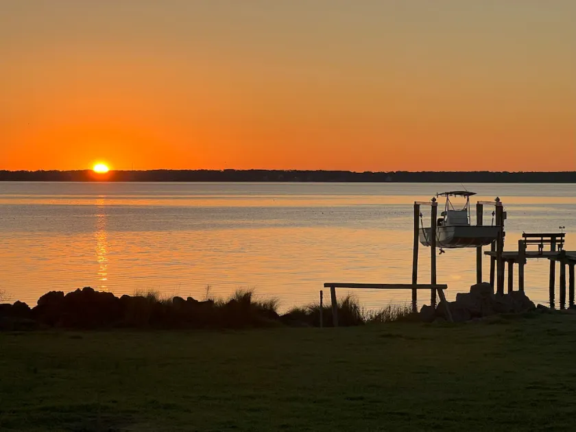 Sunrise over North River - Image 1