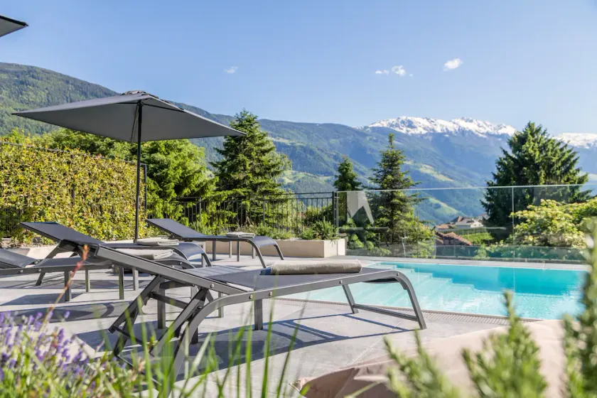 Apartamento 'Köfele Lodge Rosa' com vista para a montanha, piscina partilhada e acesso Wi-Fi - Image 1