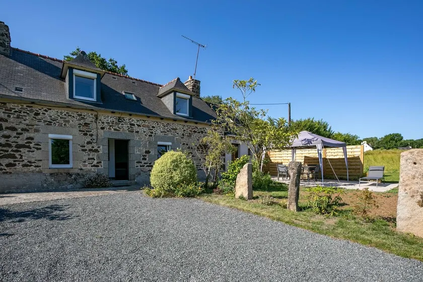 Holiday Home \"Kerkohann\" with Private Garden & Wi-Fi - Image 1