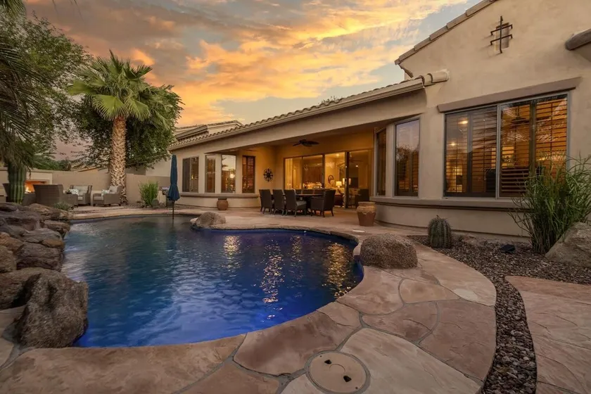 Gilbert 4BR Villa|Heated Pool+Games|Sleeps 12 - Image 1